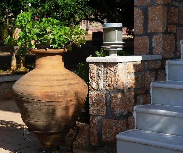 Pasithea Vila Kórfos